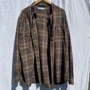 Columbia Flannel long sleeve brown heavy material